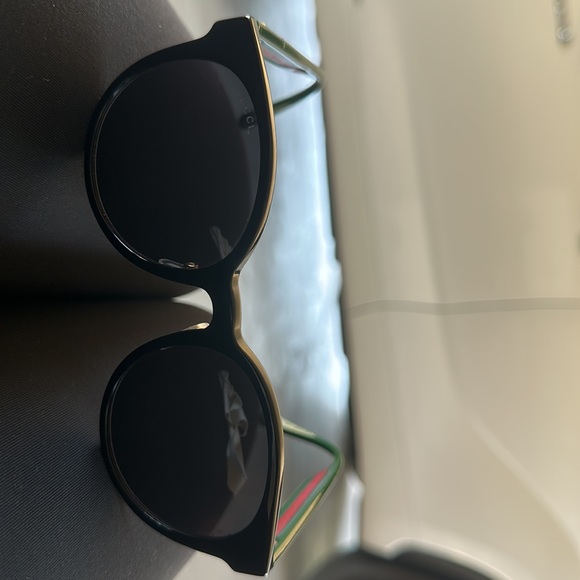 Gucci - Picture 4 of 5